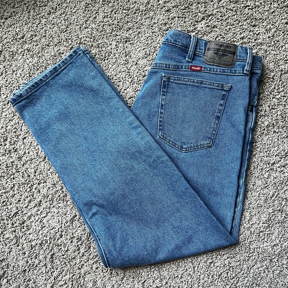 Men’s Wrangler Blue Jeans - Picture 2 of 5